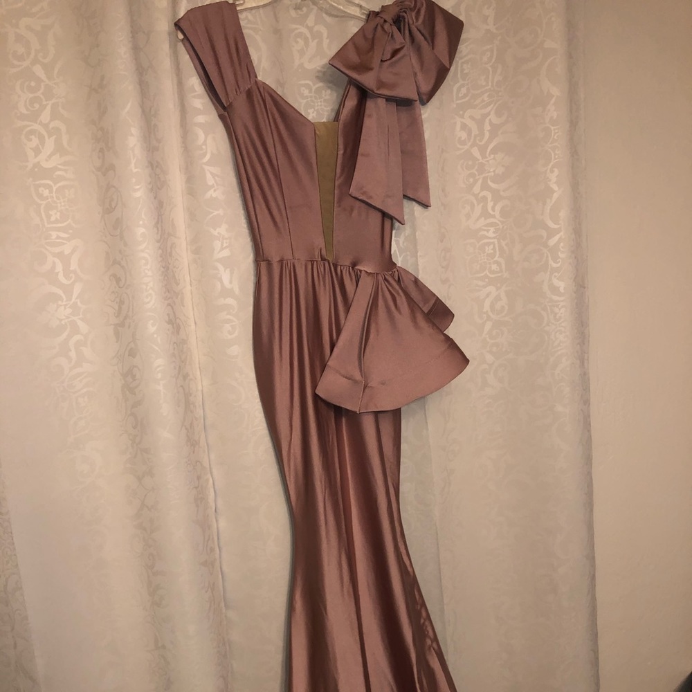 Bandage blush gown